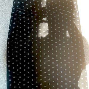 Black with gray print mid length skirt